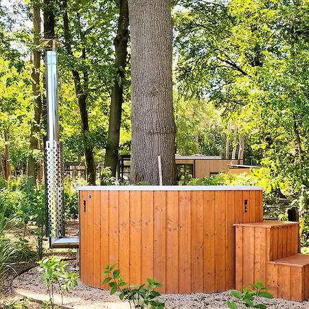 Tiny House 28 *